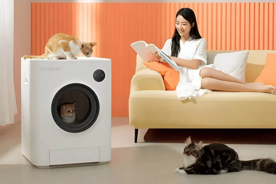 self cleaning litter box for large cats